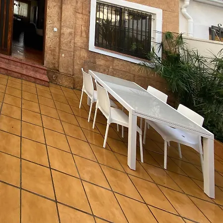 Acogedora Casa Cerca De La Playa El Campello